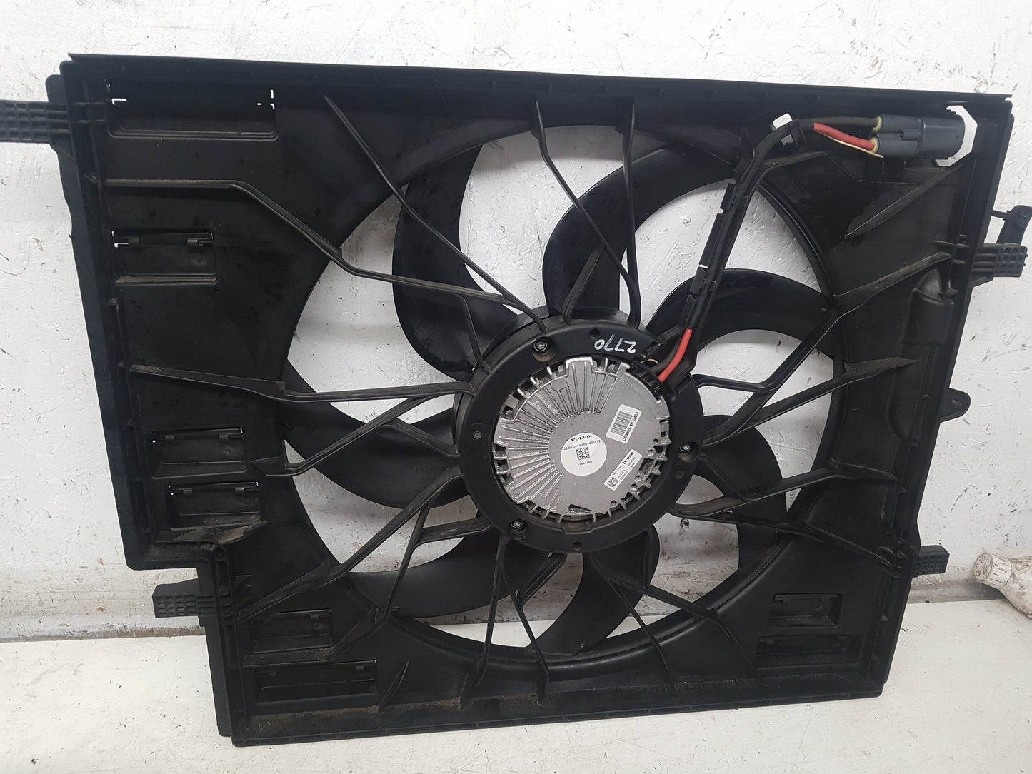 2017 - 2026 Volvo V60 II 225 Estate RADIATOR FAN & COWLING (A/C CAR) 31657360