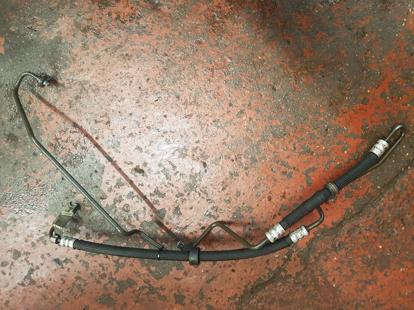 2007 - 2010 Volvo XC90 Estate Power Steering Pump Pipe AX318 06 30793291