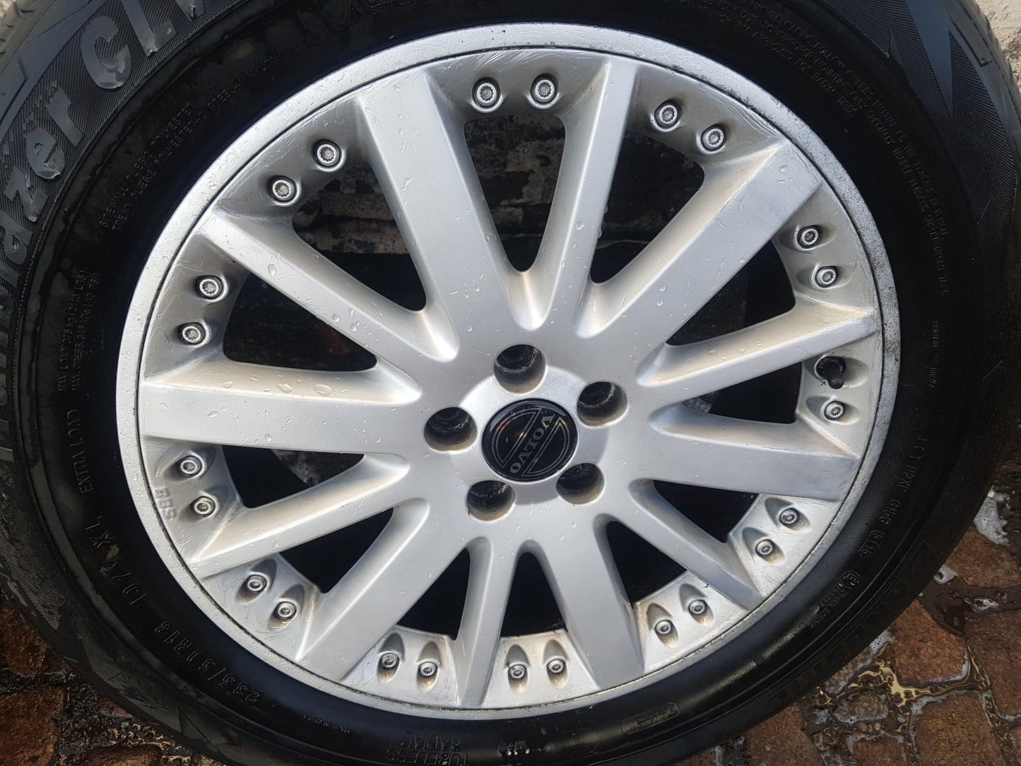 2002 - 2006 Volvo XC90 Estate Alloy Wheel Set 8694443