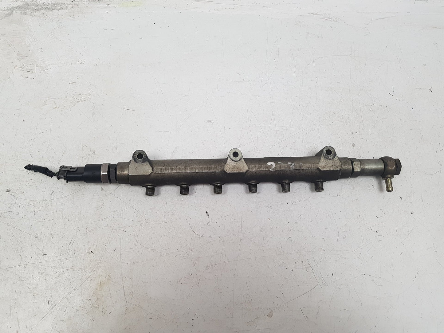 2002 - 2005 Volvo S60 Saloon Injection Rail 8658252