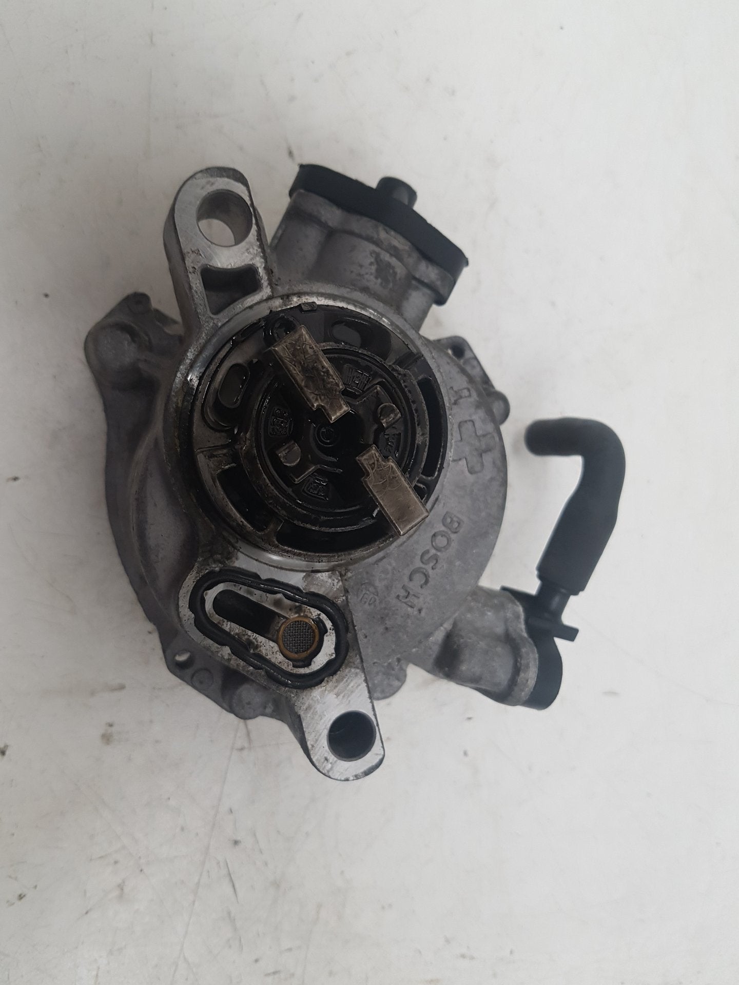 2013 - 2019 Volvo V40 III 525 Hatchback Vacuum/Air Pump 9604021880