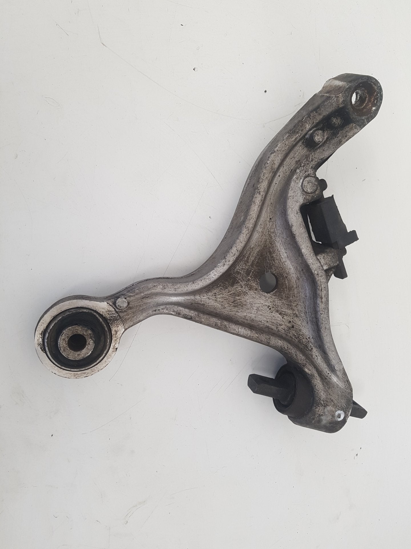 2006 Volvo V70 Estate Right Front Lower Control Arm