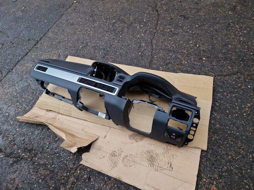 2010 - 2015 Volvo V70 Estate Dash Assembly
