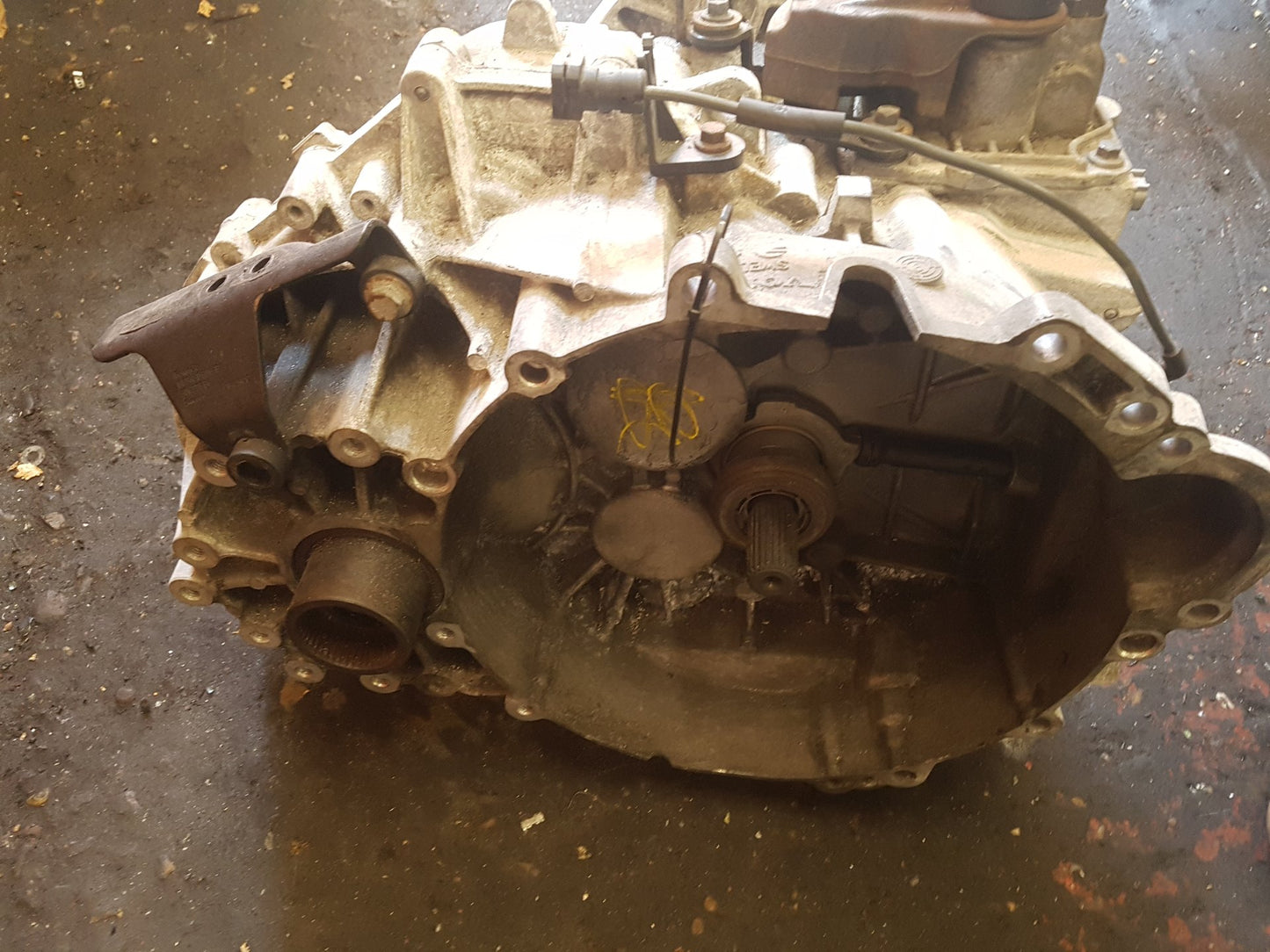 2009 - 2015 Volvo XC60 Estate Manual Gearbox 9482390