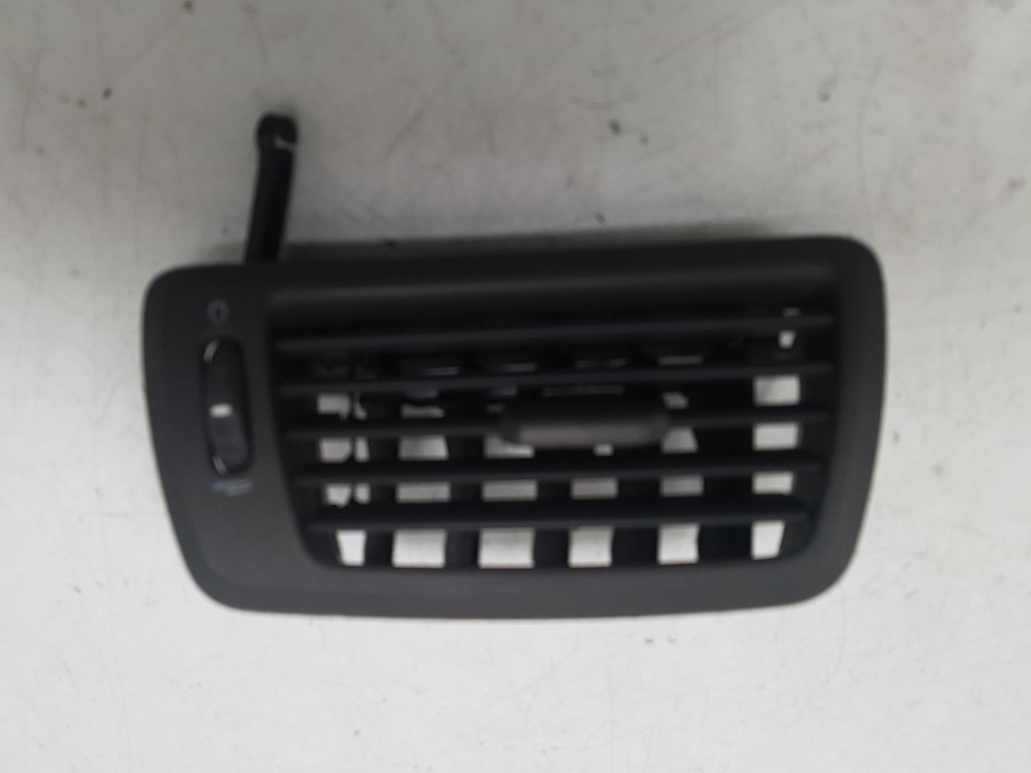2000 - 2007 Volvo XC70 Estate AIR VENT (PASSENGER SIDE FRONT) 3409378