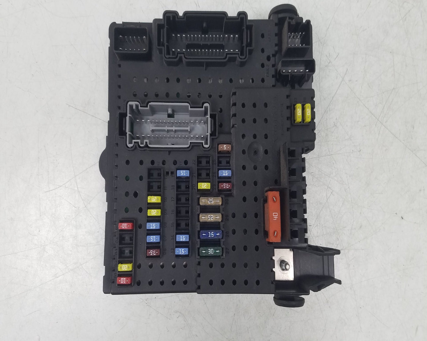 2004 - 2007 Volvo V70 Estate REAR ELECTRONIC MODULE (REM) 30728512