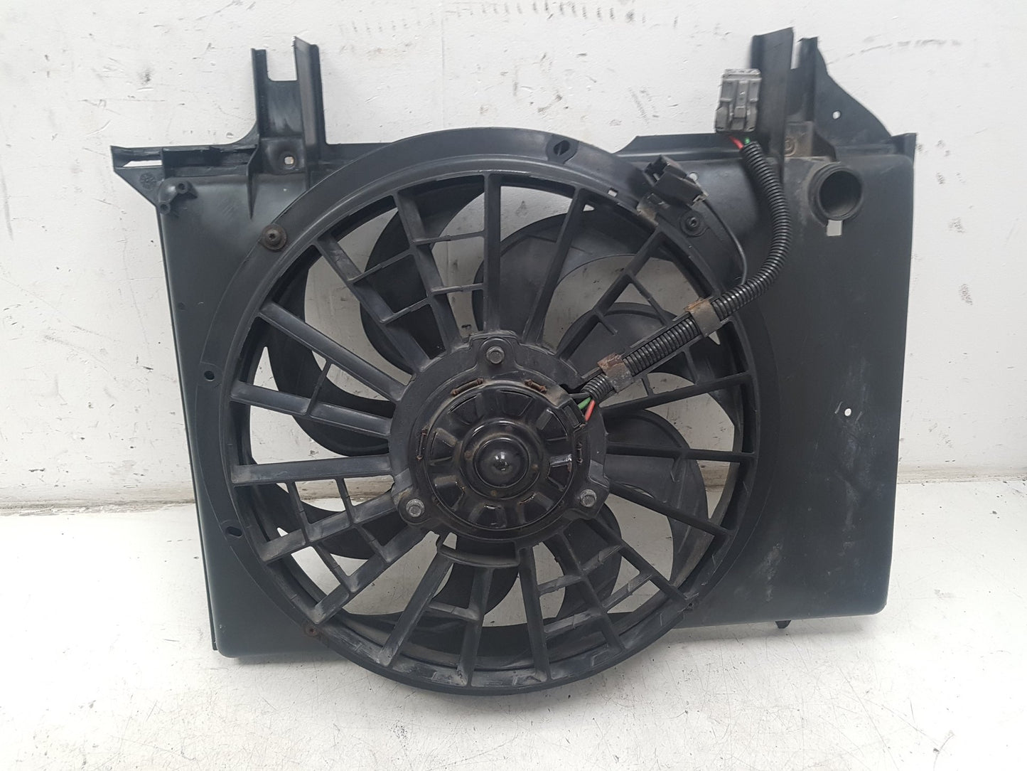 1992 - 1997 Volvo 850 Estate RADIATOR (AUTOMATIC) (A/C CAR) 3507944