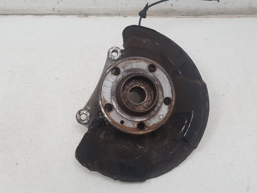 2006 - 2009 Volvo S60 Saloon Left Front Hub Assembly 9461943