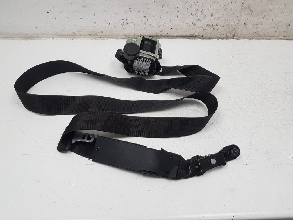 2003 - 2006 Volvo XC90 Estate Left Rear Seat Belt 8639495