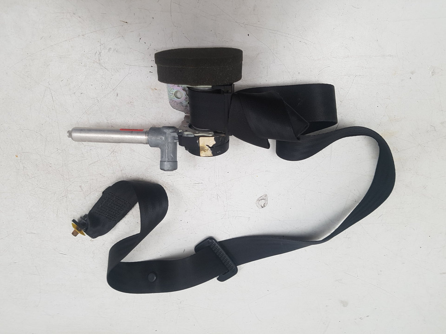 2005 - 2012 Volvo S40 Saloon Left Rear Seat Belt 8639547