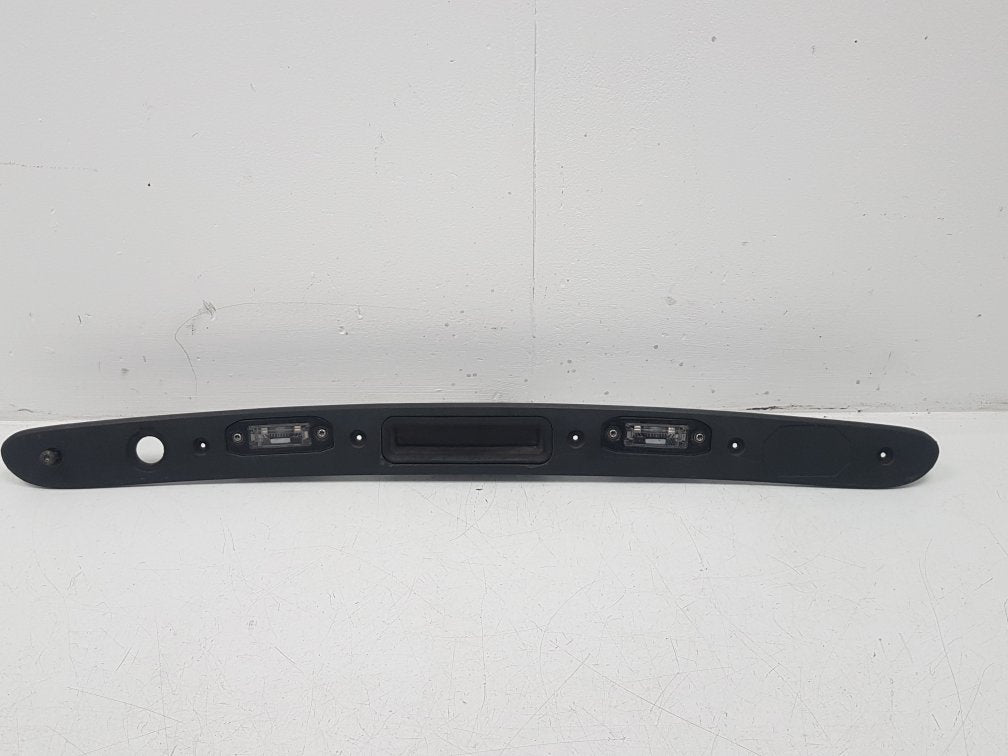 2010 - 2015 Volvo S60 TAILGATE/ BOOT HANDLE WITH LIGHTS 31253640