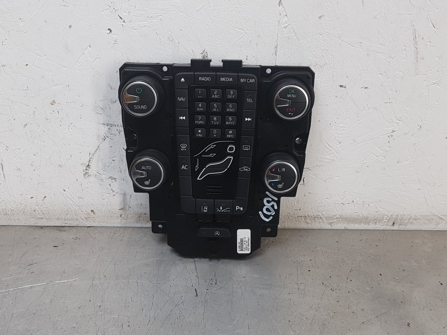 2012 - 2015 Volvo V40 Hatchback HEATER & RADIO CONTROL PANNEL 31288103