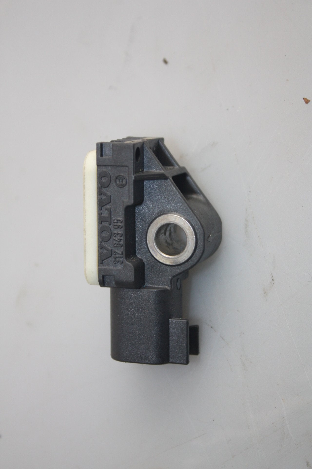 2010 - 2016 Volvo V70 Crash Sensor 31264395