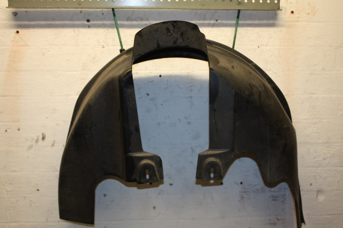 2010 - 2012 Volvo C30 Left Rear Guard Liner 30744038