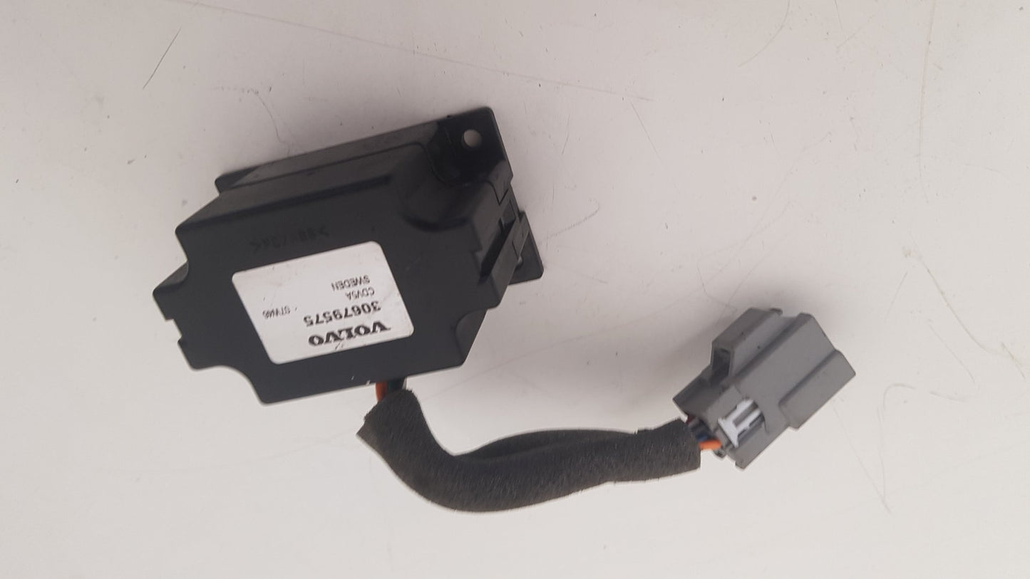 2007 - 2013 Volvo C70 Convertible DOOR CROSSOVER SPEAKER MODULE 30679575