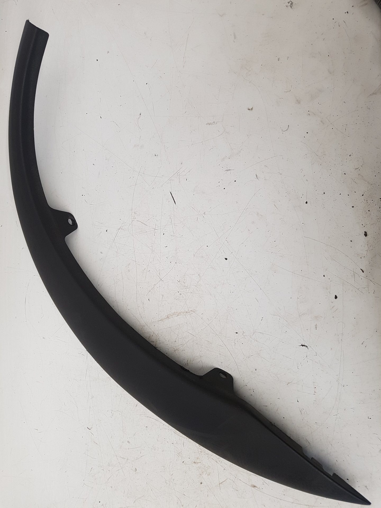 2000 - 2007 Volvo XC70 Estate Right Rear Wheel Arch Moulding 30678046