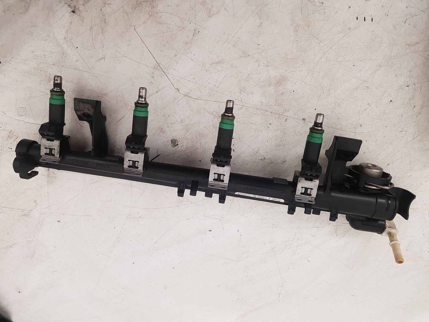 2006 - 2012 Volvo C30 Hatchback Injection Rail 5M5G-9H487