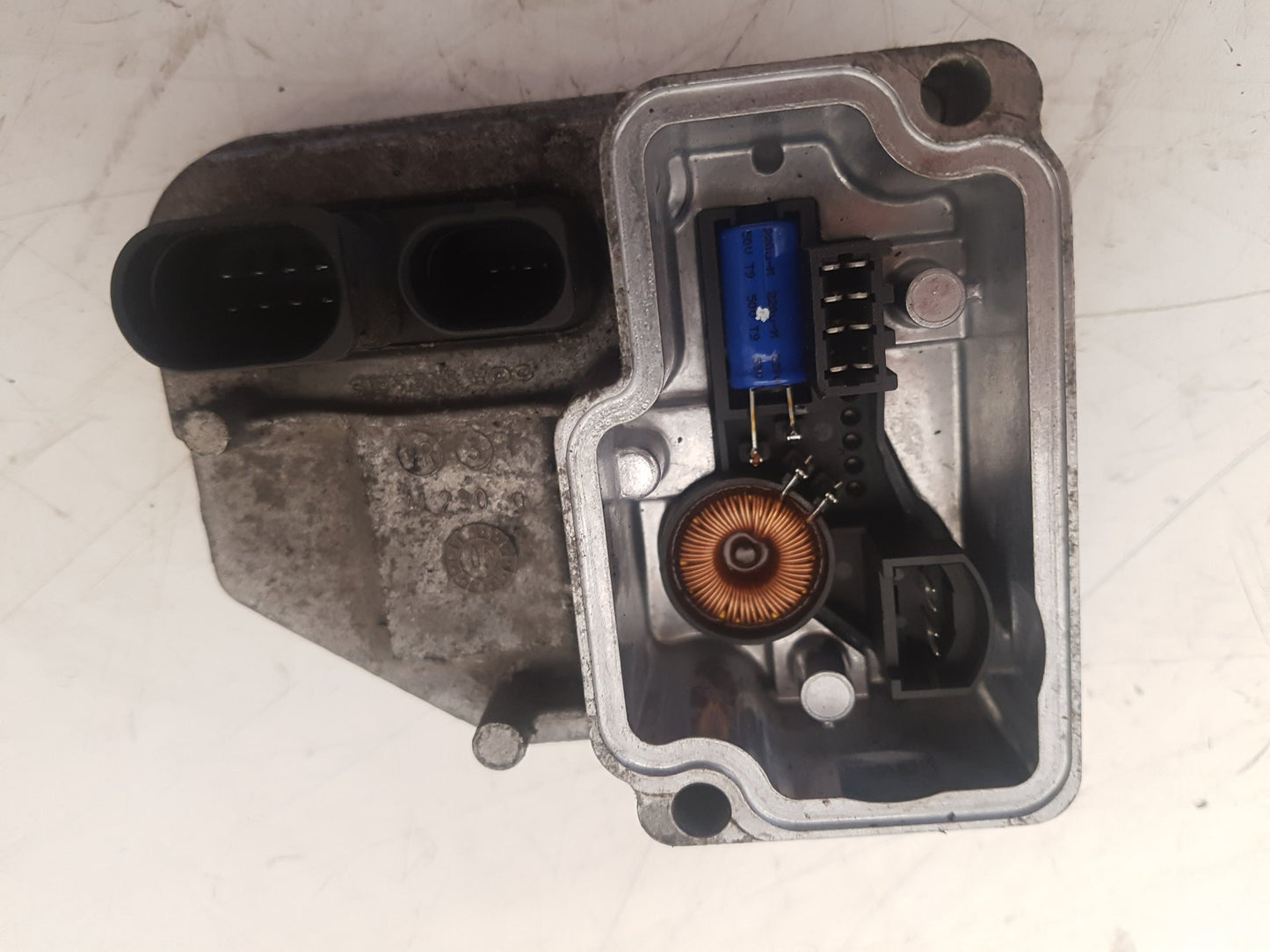 2003 - 2006 Volvo XC90 Estate DIFFERENTIAL ELECTRONIC MODULE (DEM) HAP511
