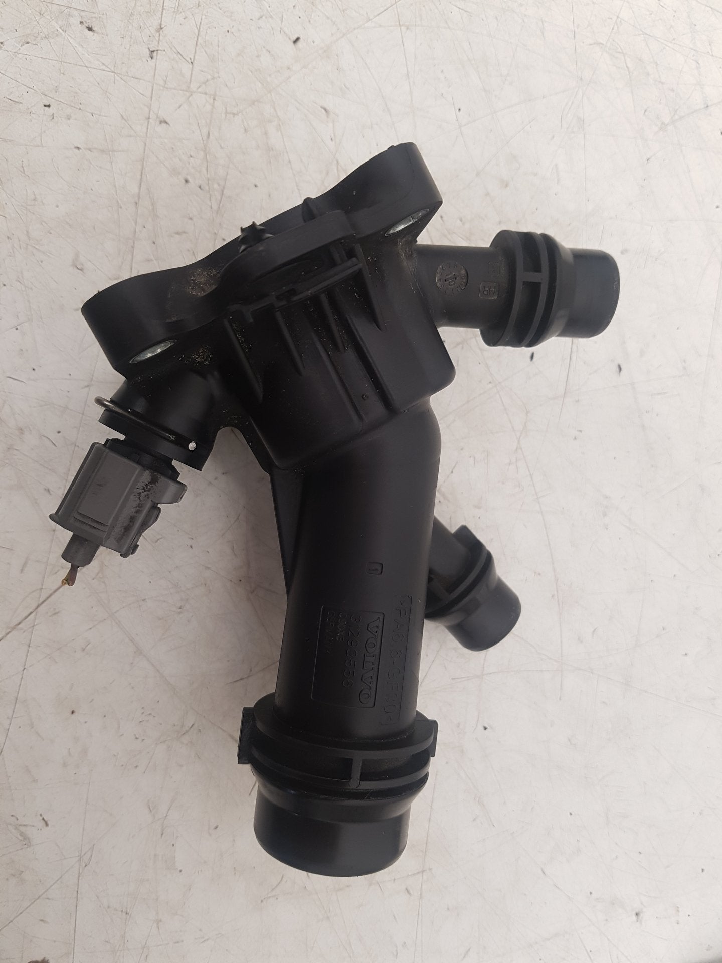 2008 - 2016 Volvo XC70 III 136 Estate THERMOSTAT HOUSING/TEMP SENSOR 31293556