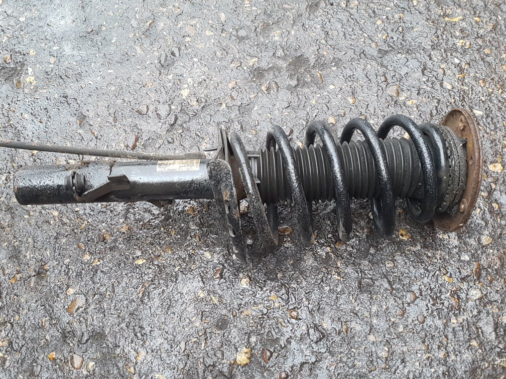 2013 - 2015 Volvo XC60 Estate Left Front Shock Absorber 31340476