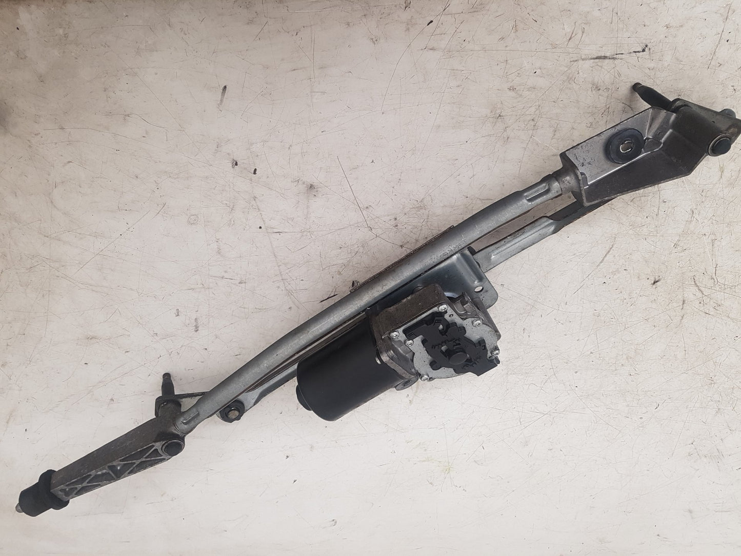2007 Volvo V70 Estate WIPER MOTOR (FRONT) & LINKAGE 8648344