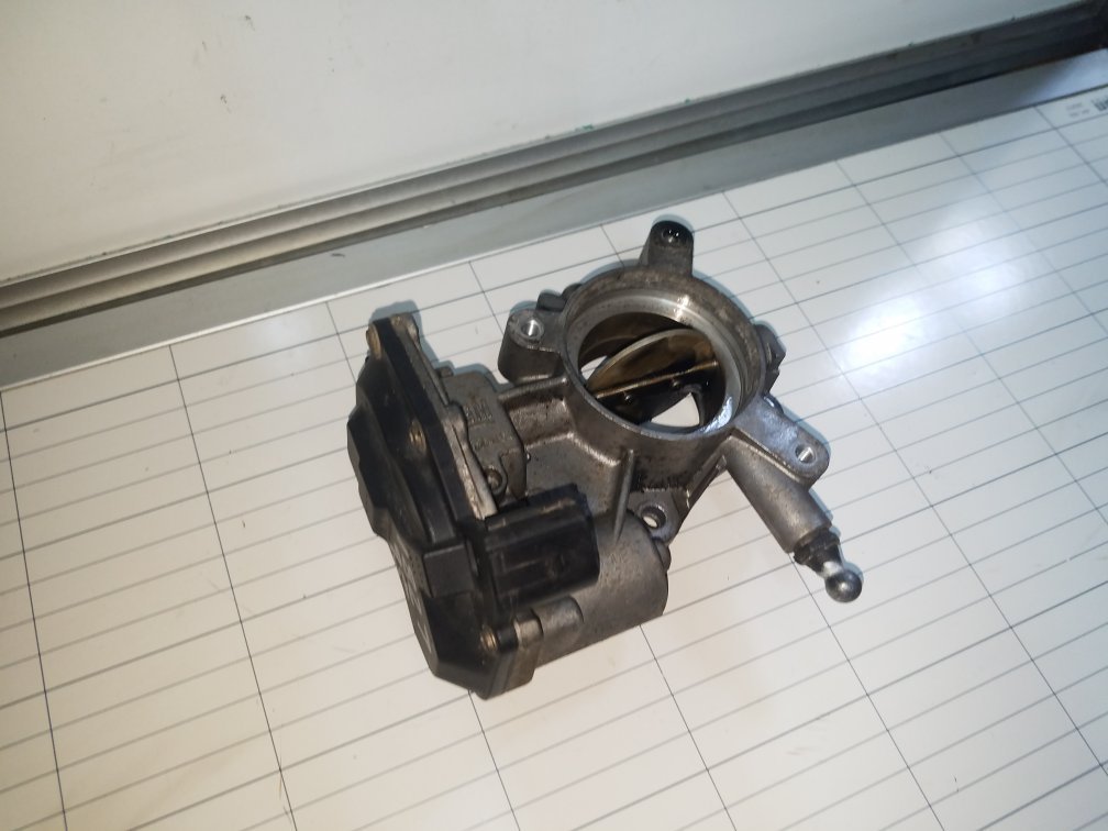 2010 - 2012 Saab 95 Saloon Throttle Body 55564164