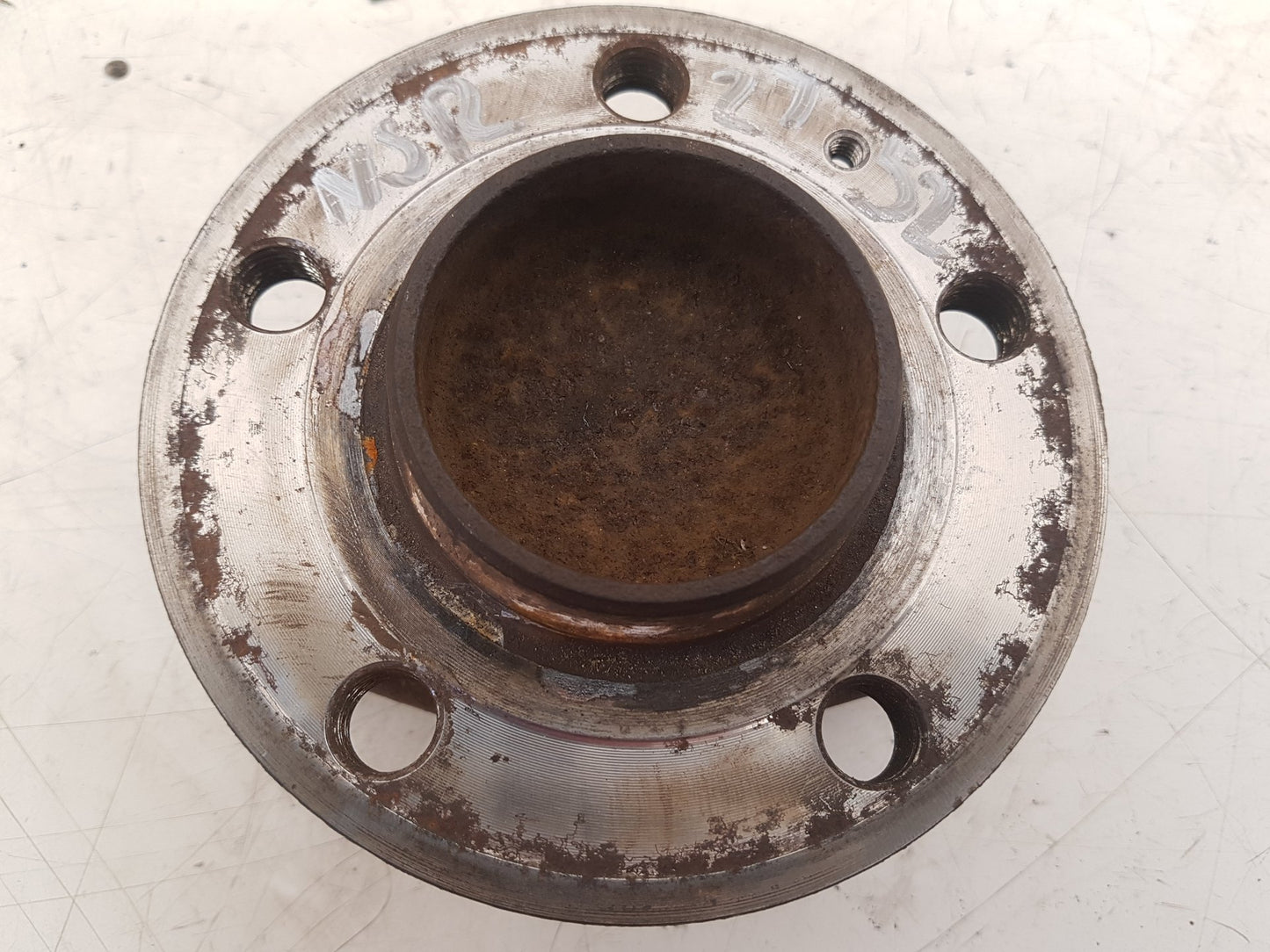 2005 Volvo S60 Saloon Left Rear Hub Assembly