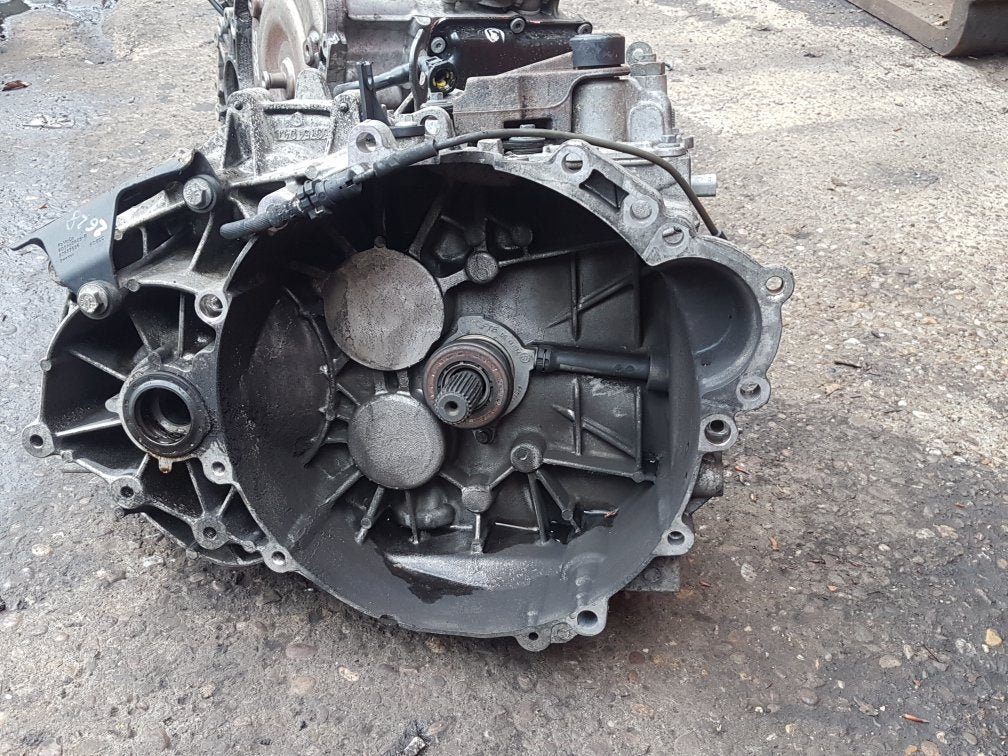 2007 - 2010 Volvo V70 Estate Manual Gearbox 30783235