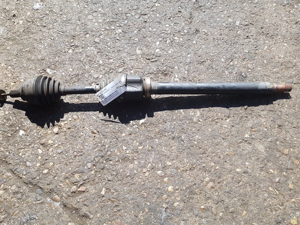 2004 - 2007 Volvo V50 Estate Right Front Drive Axle 36000559