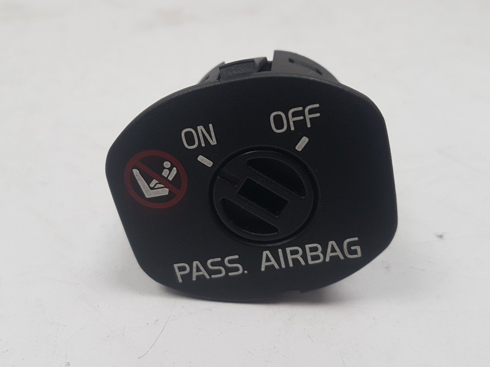 2002 - 2006 Volvo XC90 Estate AIR BAG SWITCH (PASSENGER SIDE FRONT) 30658737