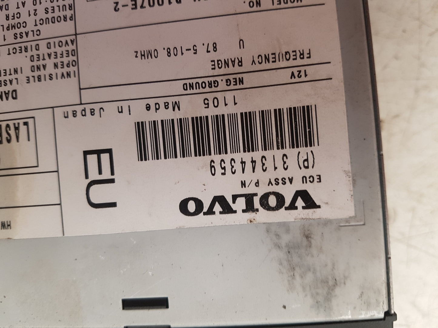2006 - 2013 Volvo C70 II 542 Convertible CD Player