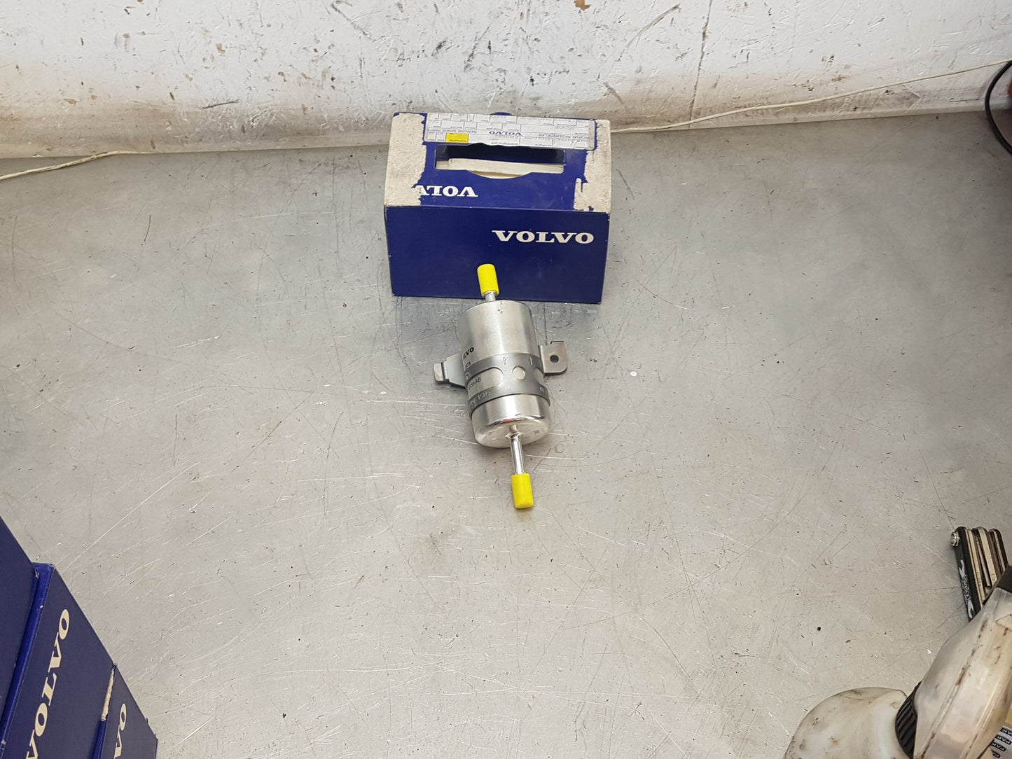 2006 - 2014 Volvo XC90 Fuel Filter 31261059
