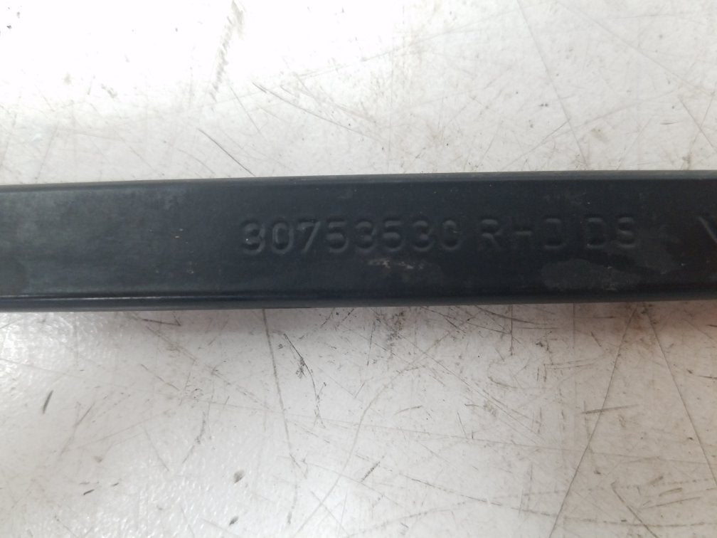 2009 - 2013 Volvo XC60 Estate Right Front Wiper Arm 30753530