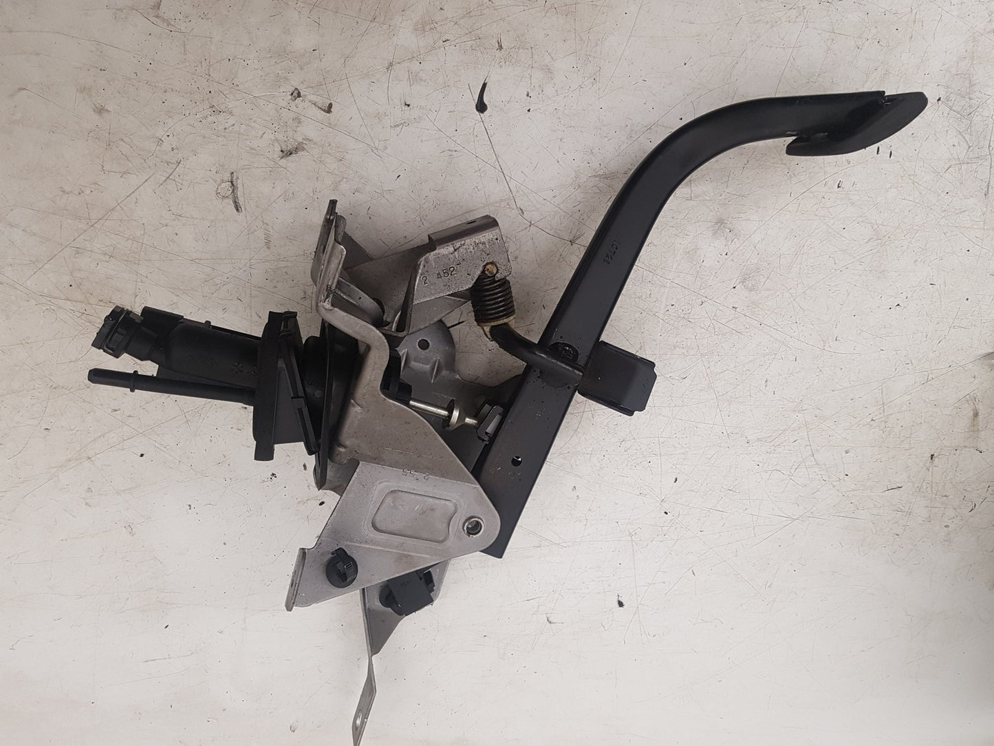 2013 - 2016 Volvo V40 III 525 Hatchback Clutch Pedal 31381272