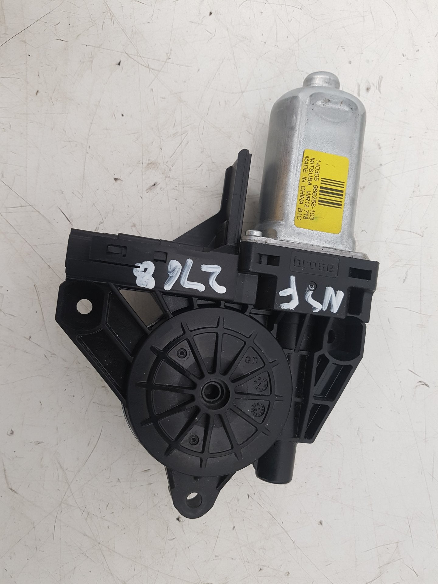 2012 - 2015 Volvo V40 Hatchback WINDOW REG MOTOR (PASSENGER SIDE FRONT) 966268-103