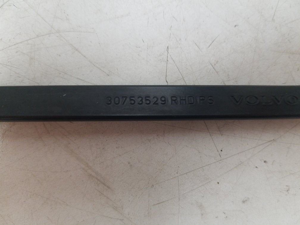 2009 - 2013 Volvo XC60 Estate Left Front Wiper Arm 30753529