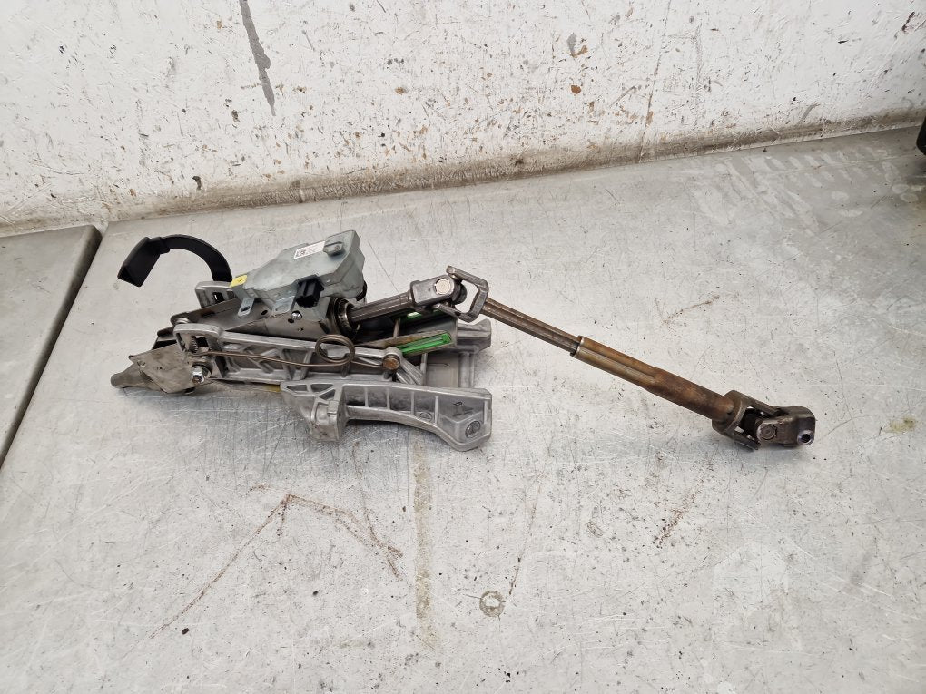 2004 - 2010 Volvo S40 Saloon Steering Column 31202253