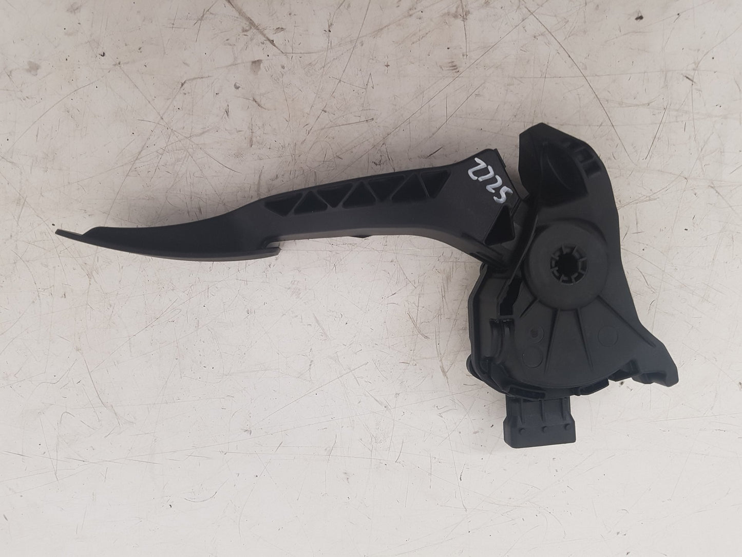 2010 - 2012 Saab 9-5 Saloon Accelerator Pedal 13237356