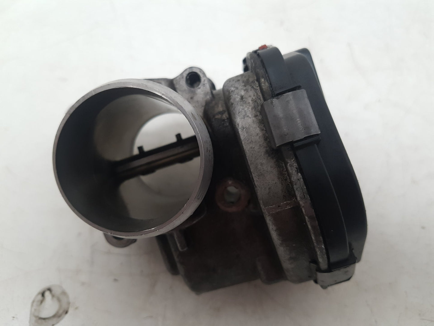 2012 - 2019 Volvo V40 Hatchback Throttle Body 28275019