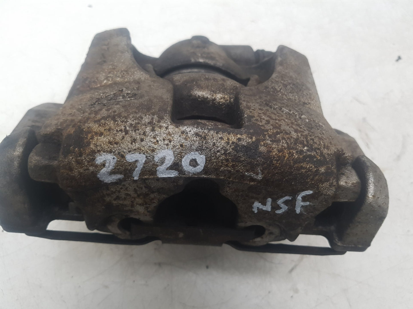 2010 - 2016 Volvo S80 Saloon Left Front Caliper 8603753