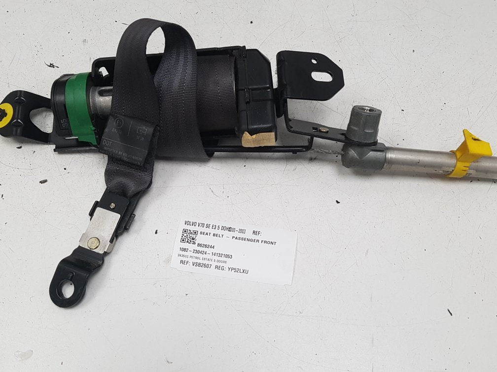 2000 - 2003 Volvo V70 Estate Left Front Seat Belt 8626244