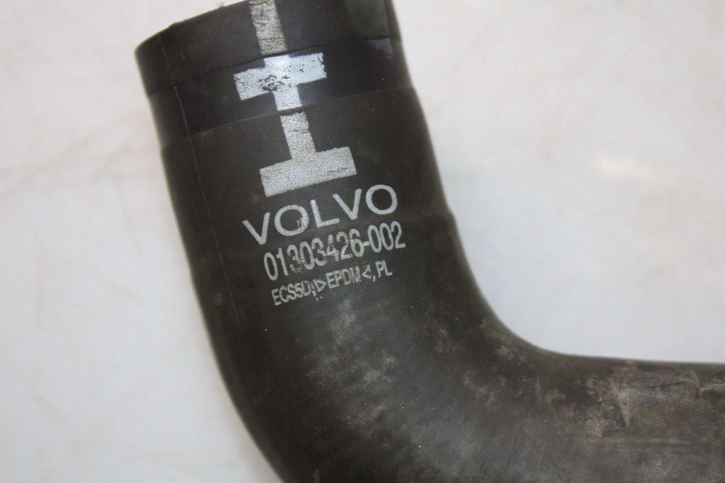 2010 - 2012 Volvo C30 COOLER TUBE 01303426