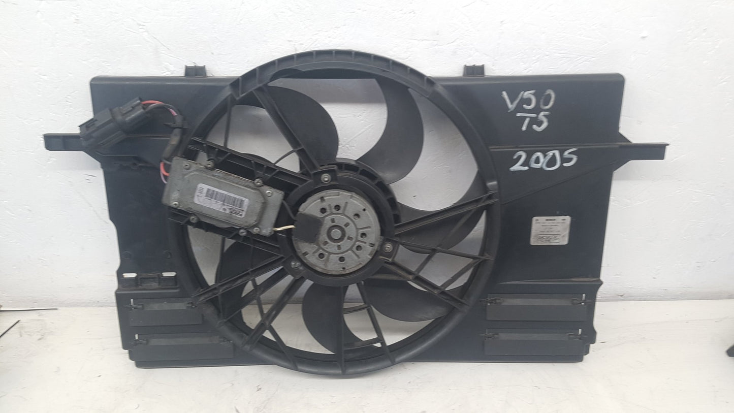 2004 - 2007 Volvo V50 Estate RADIATOR FAN & COWLING (A/C CAR) 3M518C607GB