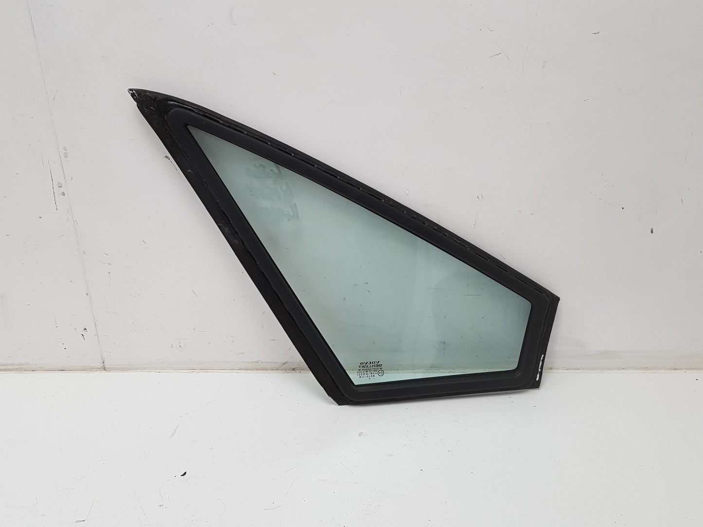 1987 - 1995 Volvo 480 Hatchback Left Front Quarter Door Glass