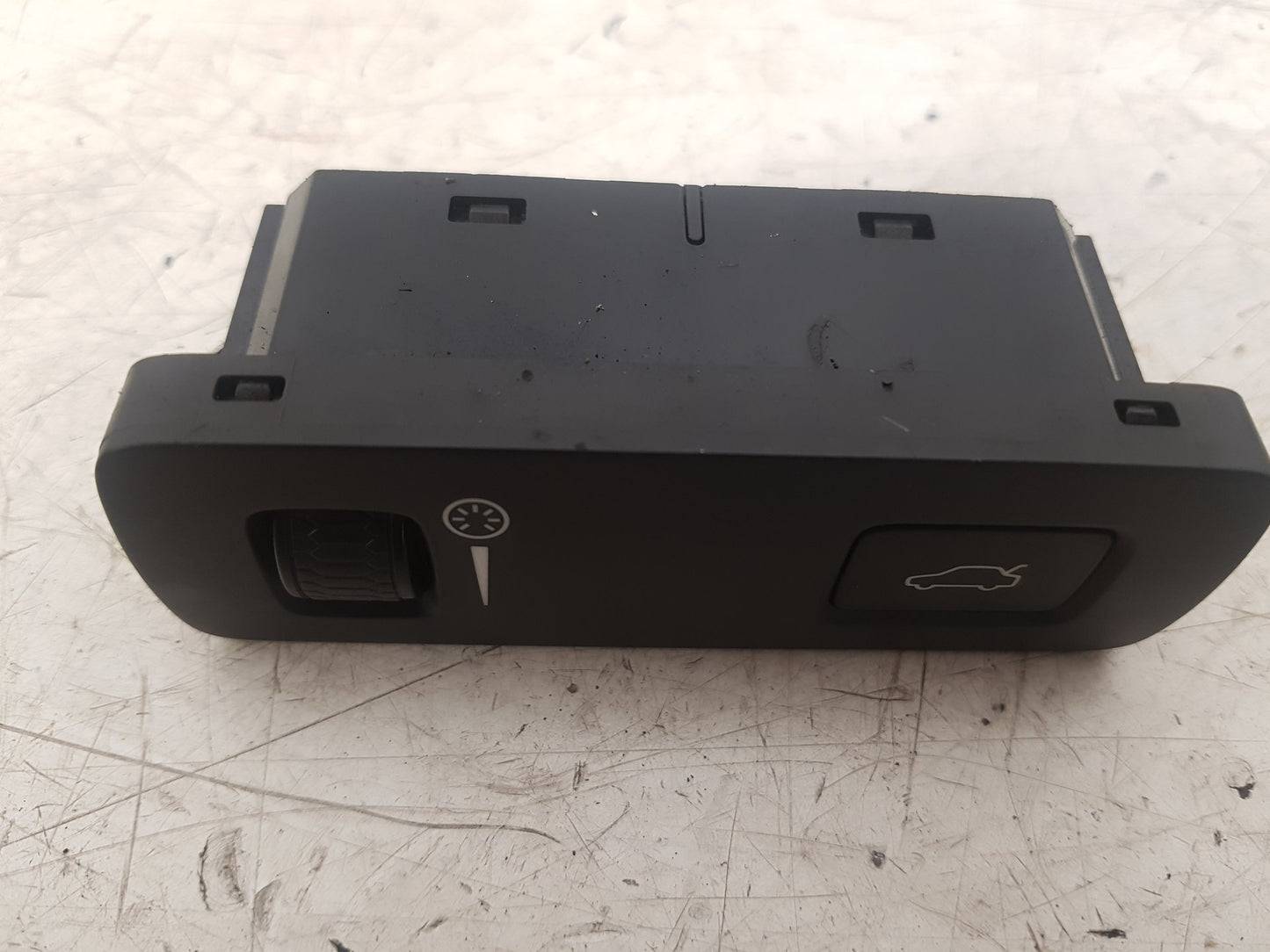 2011 - 2014 Volvo XC90 Estate Tailgate Control Module 31443873