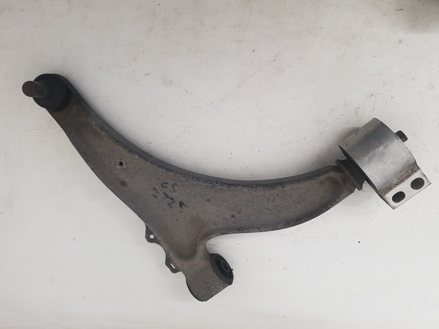 2010 - 2012 Saab 9-5 Saloon Right Front Lower Control Arm