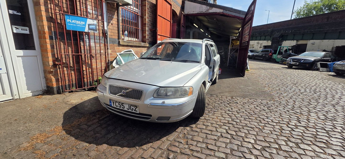 2004 Volvo V70 II 285 Estate Diesel