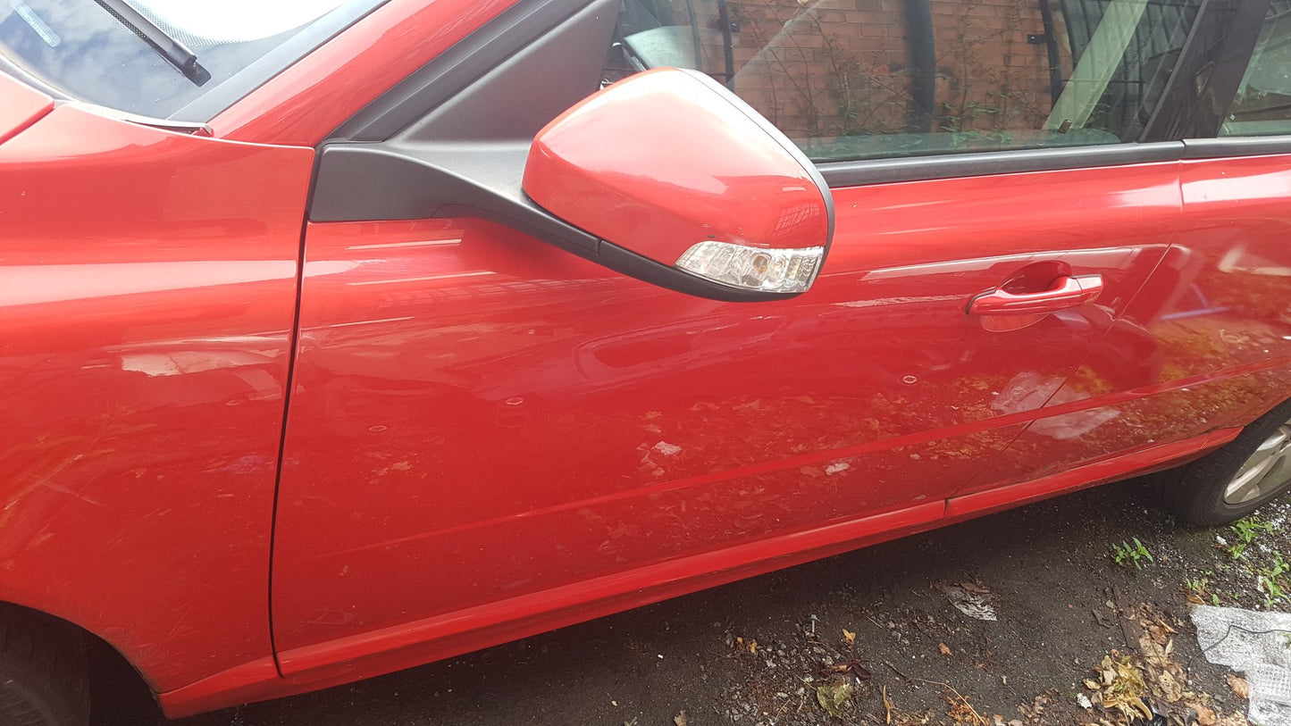 2007 - 2015 Volvo V70 Estate DOOR - BARE (FRONT PASSENGER SIDE) 612 RED