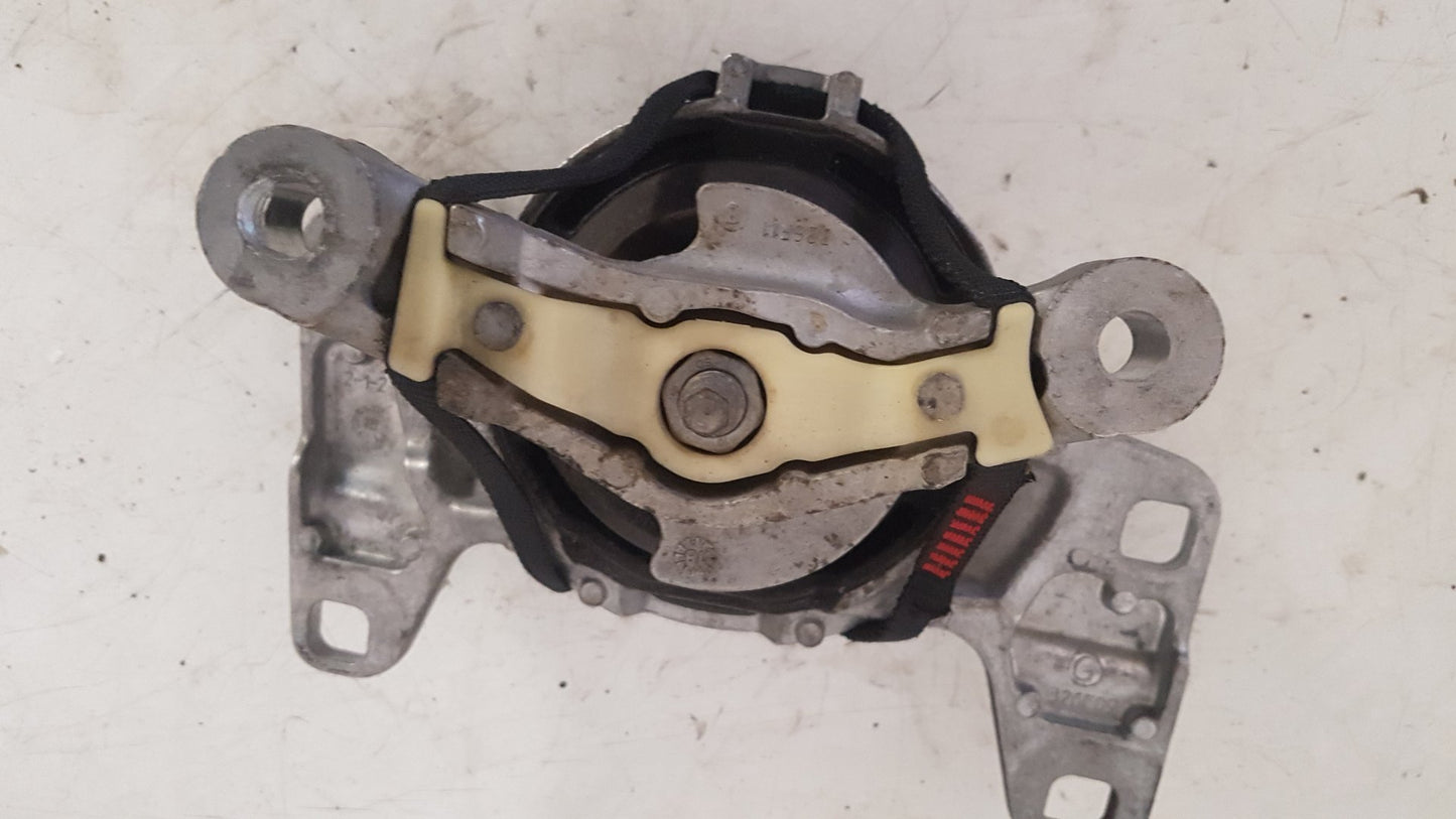2015 - 2019 Volvo V40 Cross Country Hatchback Engine Mount 326F09