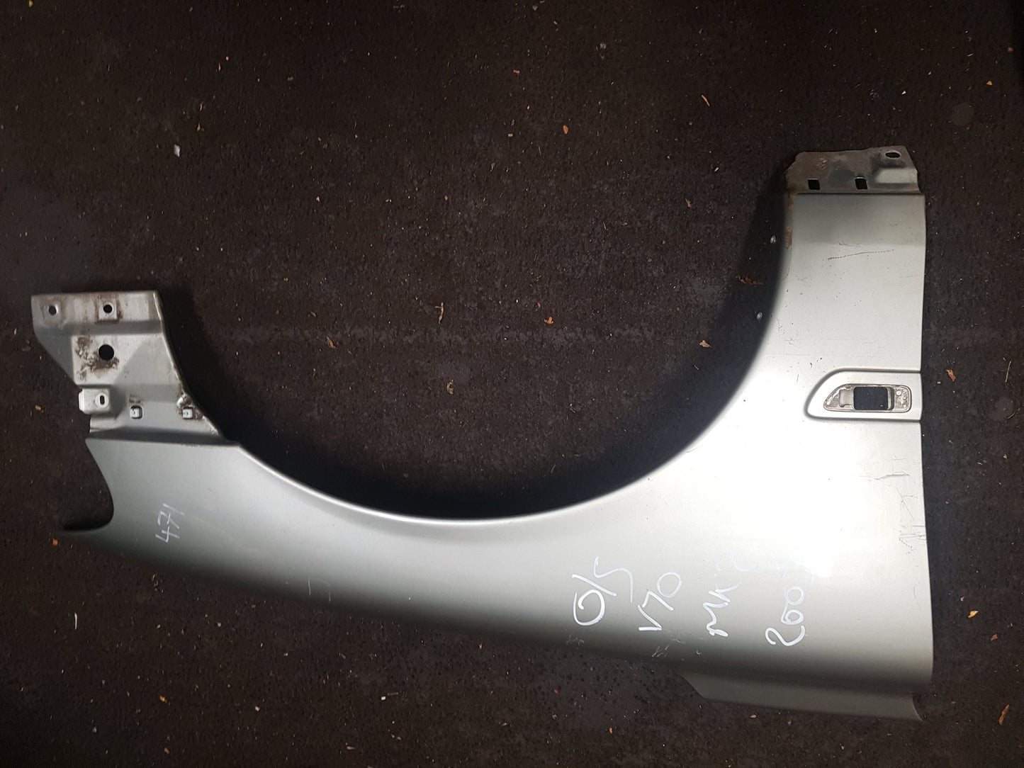 2000 - 2003 Volvo V70 Estate WING PANEL (DRIVER SIDE) 30796493